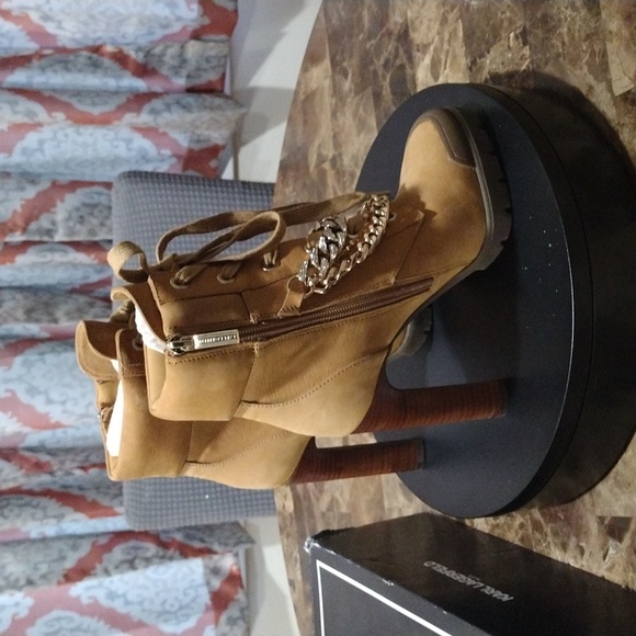 Karl Lagerfeld Boots - Picture 9 of 10